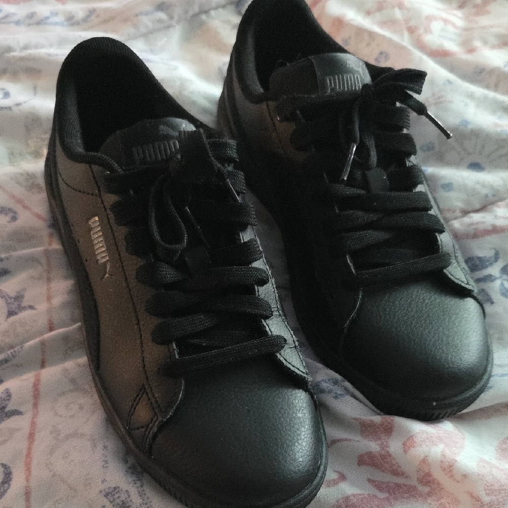 Puma Black Classic Sneakers Sleek Design